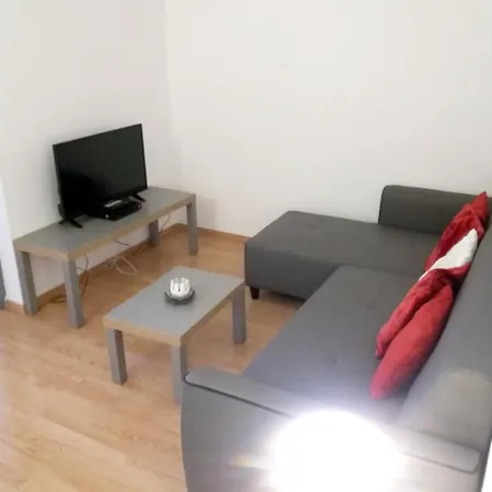 Apartment Rue Paul Lafargue 66 *